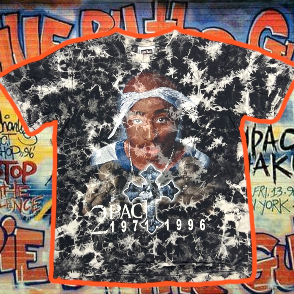 💎ViNTaGe 💎00’s AuTHeNTiC 💯 RiP TuPaC 🕊️ MeMoRiaL T-shirt 👕
